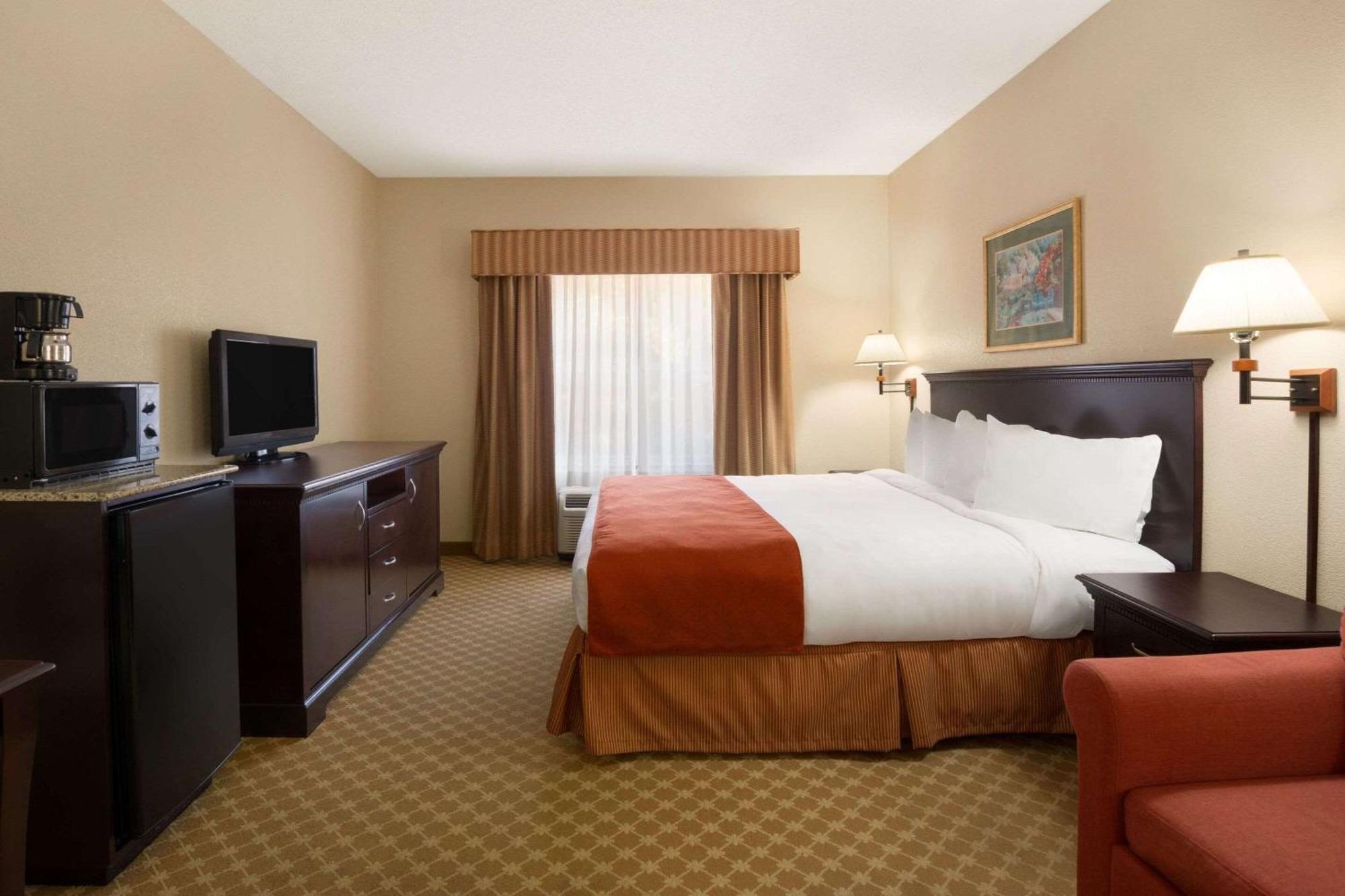 Country Inn & Suites By Radisson, Columbus, Ga Exterior photo